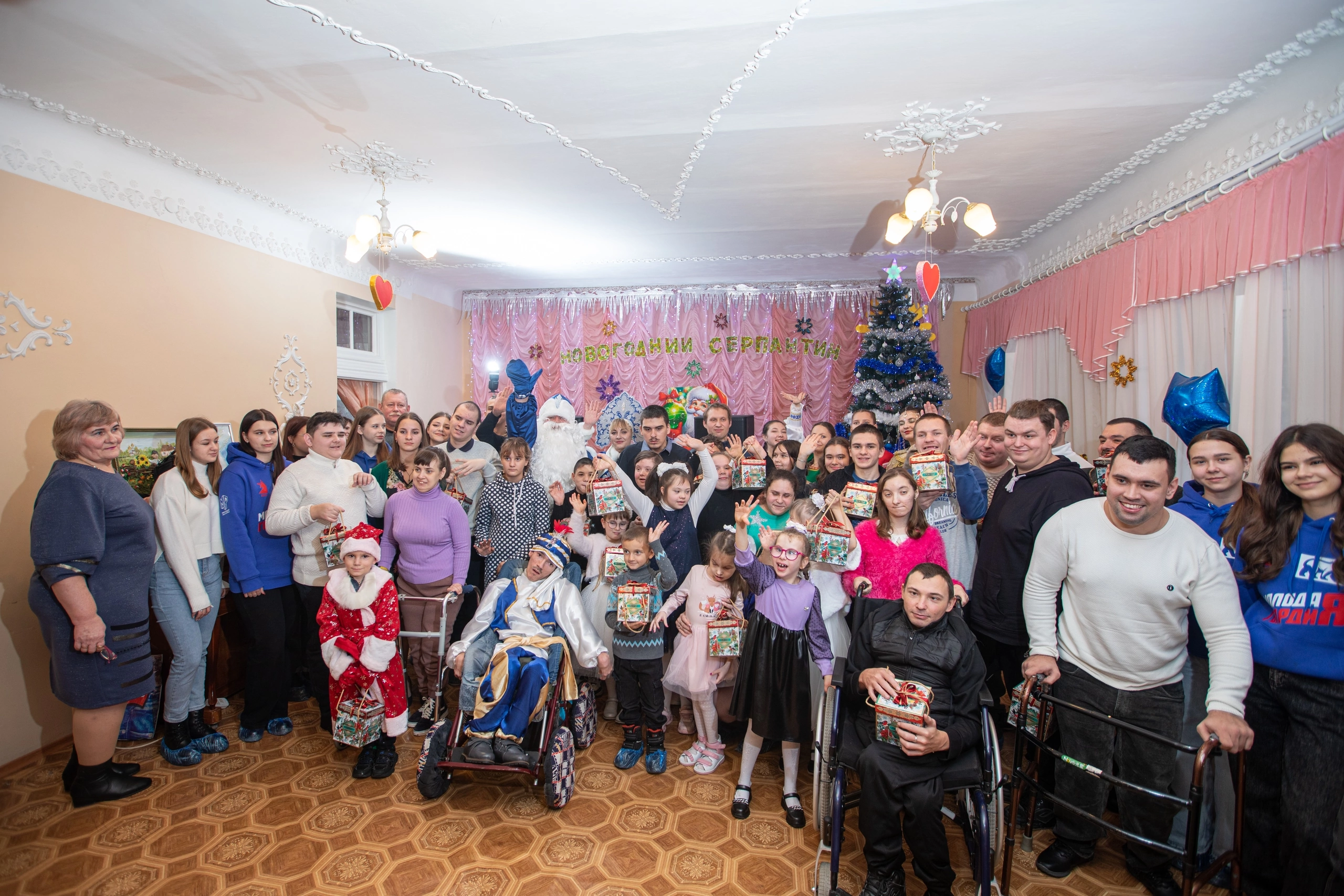 Утренник под названием «Здравствуй, праздник новогодний!».