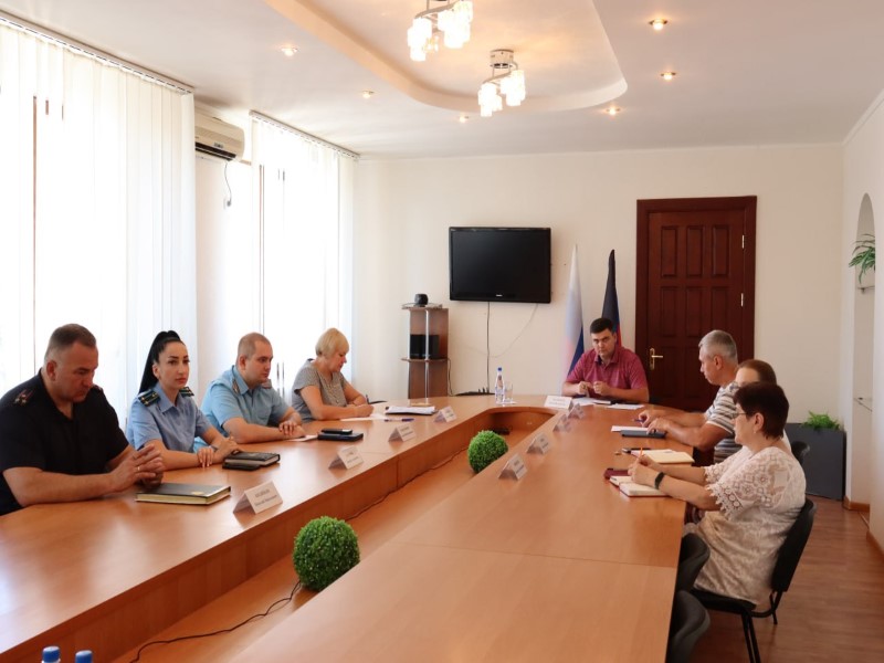 Расширенное аппаратное совещание.