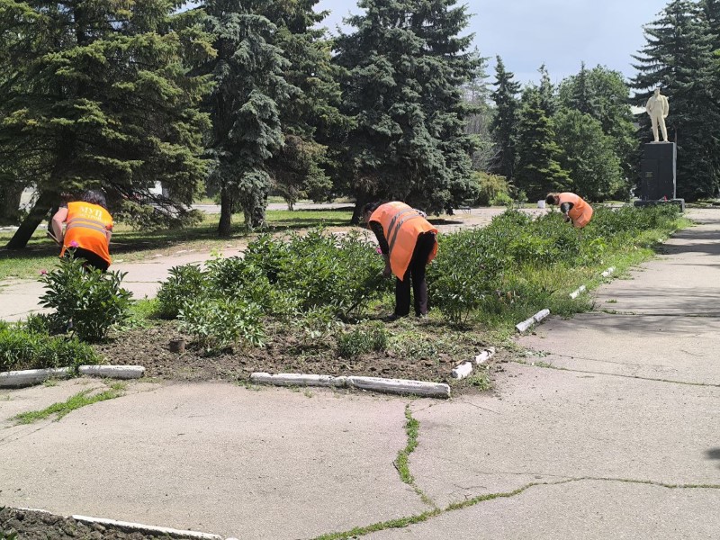 Выполнение работ по благоустройству.