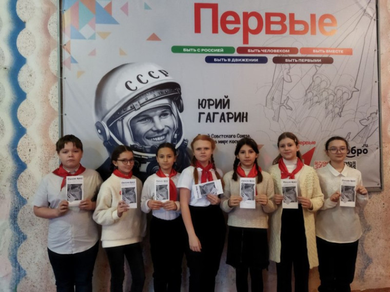 Торезские школьники принимают участие в федеральном проекте «Лица дружбы». Торезские школьники принимают участие в федеральном проекте «Лица дружбы».