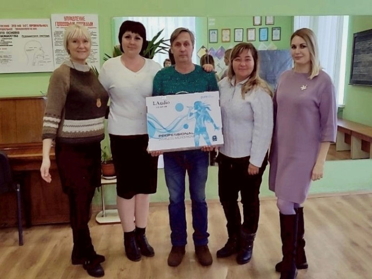 БЛАГОТВОРИТЕЛЬНАЯ ПОМОЩЬ КОЛЛЕКТИВАМ ДВОРЦА КУЛЬТУРЫ. БЛАГОТВОРИТЕЛЬНАЯ ПОМОЩЬ КОЛЛЕКТИВАМ ДВОРЦА КУЛЬТУРЫ.